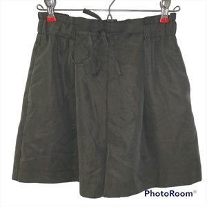 NWT Zara Olive Green Paper Bag Pull On Wide Leg Shorts - Size XS